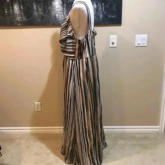 Dress Barn Woman Striped Beige, Black, Brown and Cream Lined Maxi Dress-Size 22 - Picture 3 of 9